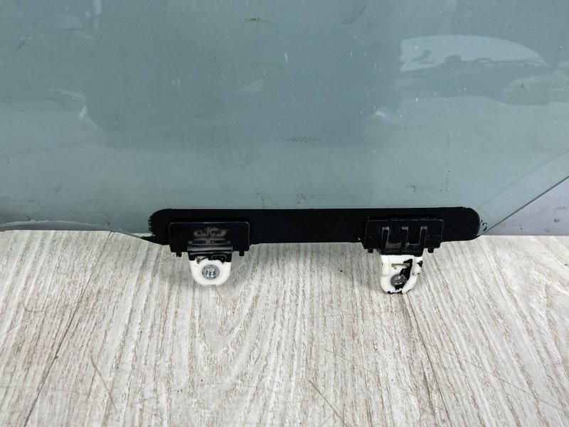 Стекло двери задней левой, 1500 рублей, Москва