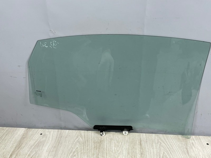 Стекло двери задней левой, 1500 рублей, Москва