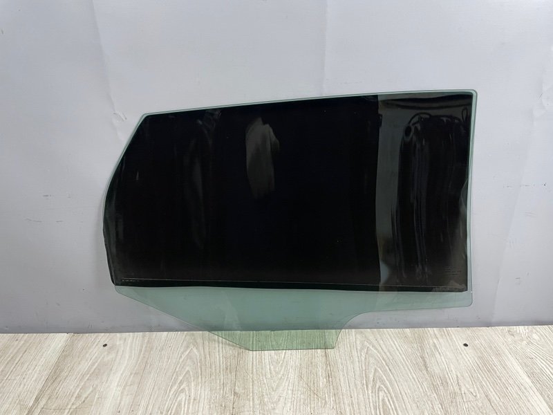 Стекло двери задней левой, 3000 рублей, Москва