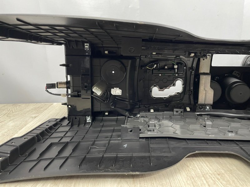 Подлокотник, Москва