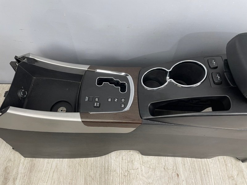 Подлокотник, Москва