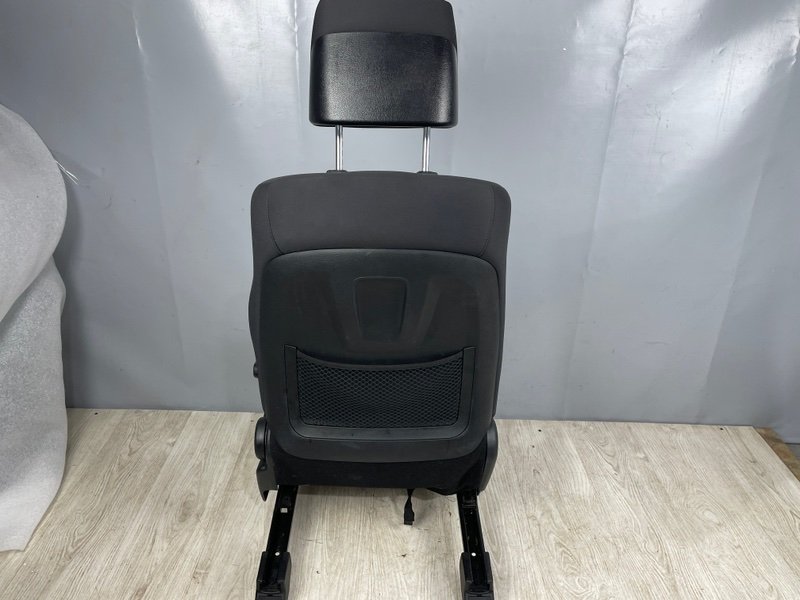 Сиденье переднее левое, Москва