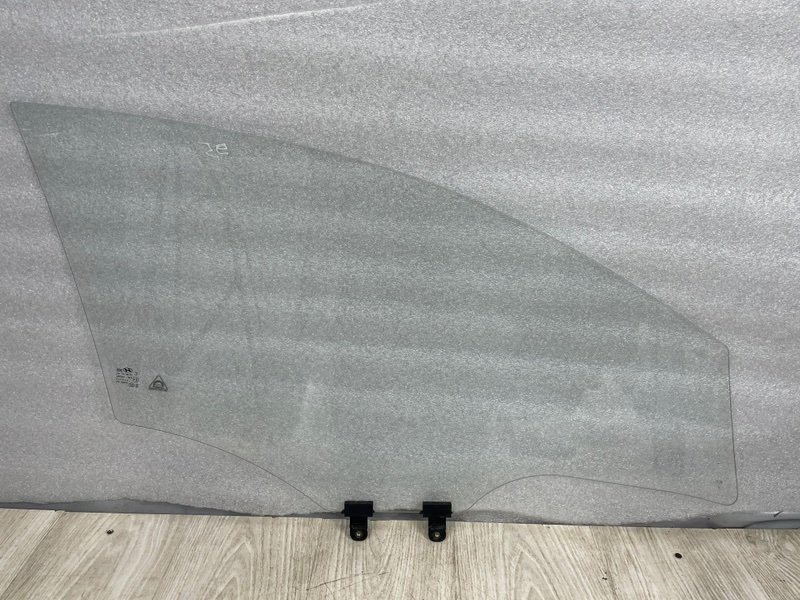 Стекло двери передней левой, 7000 рублей, Москва