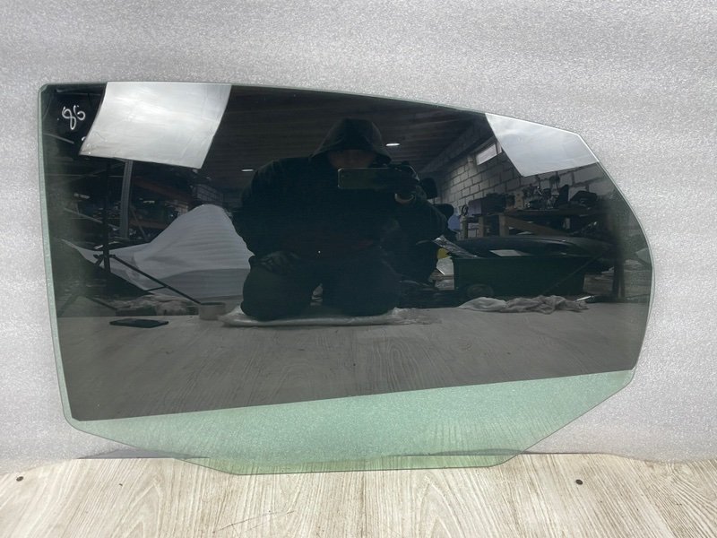 Стекло двери задней левой, 2050 рублей, Москва