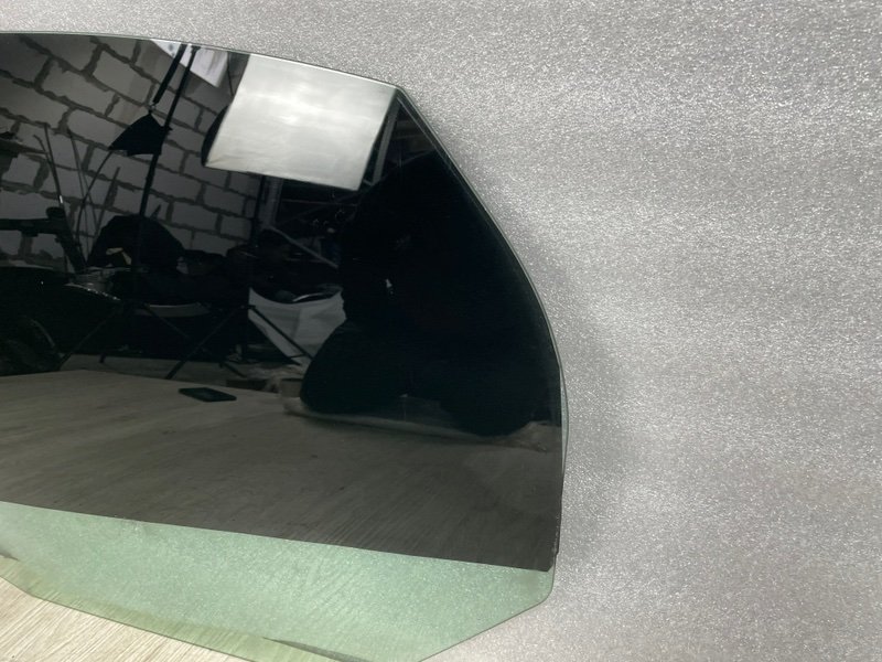 Стекло двери задней левой, 2050 рублей, Москва