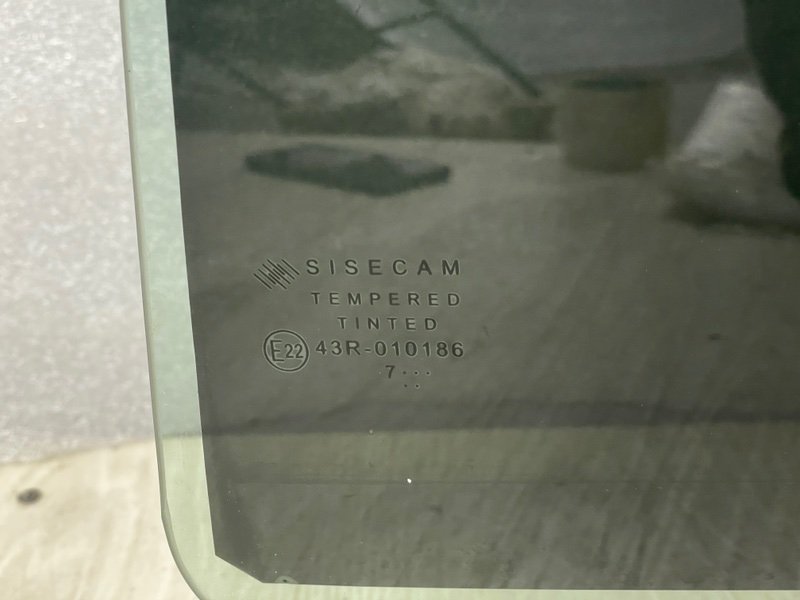 Стекло двери задней левой, 2050 рублей, Москва