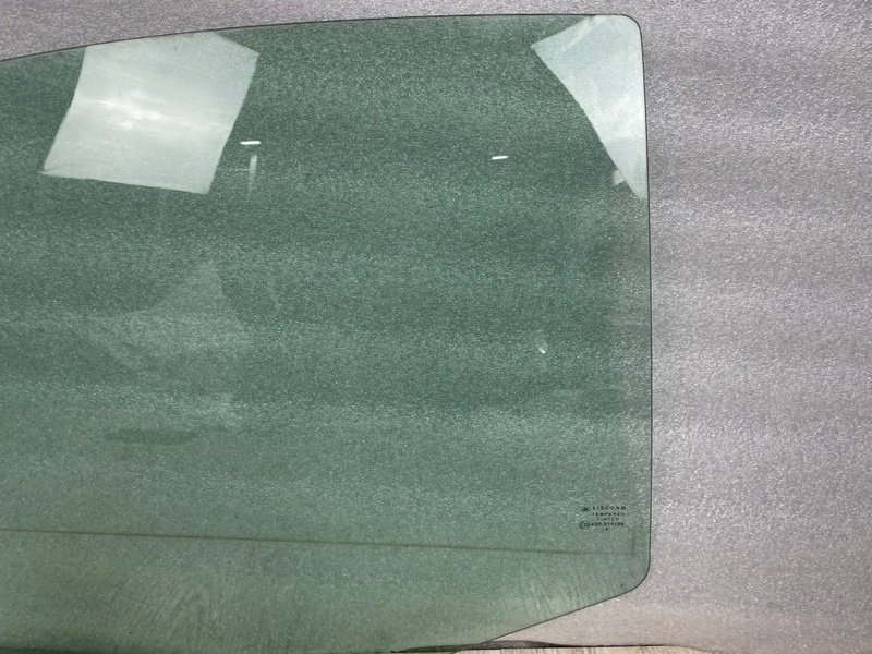 Стекло двери задней правой, 2100 рублей, Москва