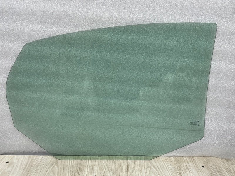 Стекло двери задней левой, 2000 рублей, Москва