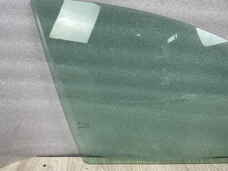 Стекло двери передней правой, 3450 рублей, Москва