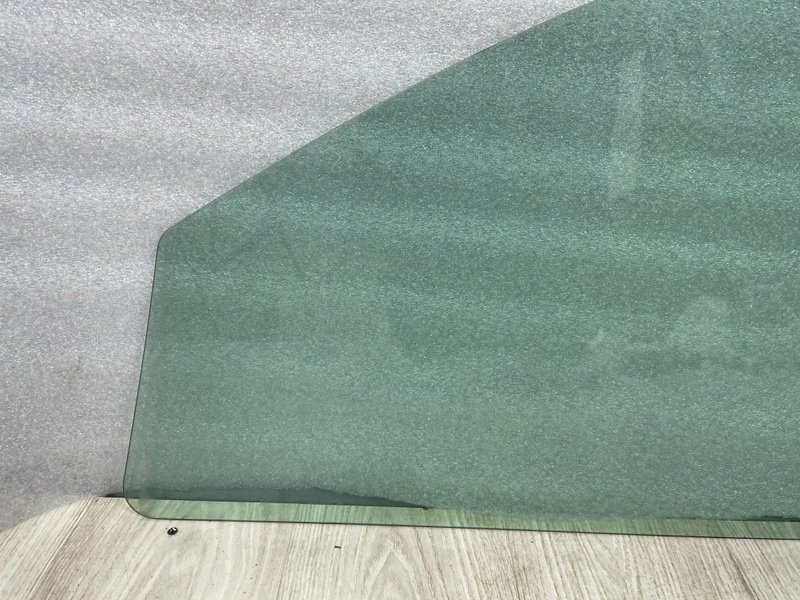 Стекло двери передней правой, 3450 рублей, Москва