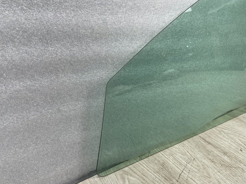 Стекло двери передней левой, 4500 рублей, Москва