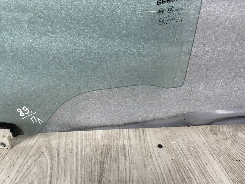 Стекло двери передней левой, Москва