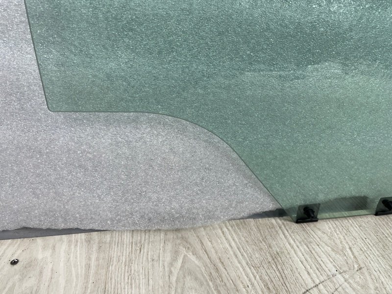 Стекло двери передней правой, 2400 рублей, Москва