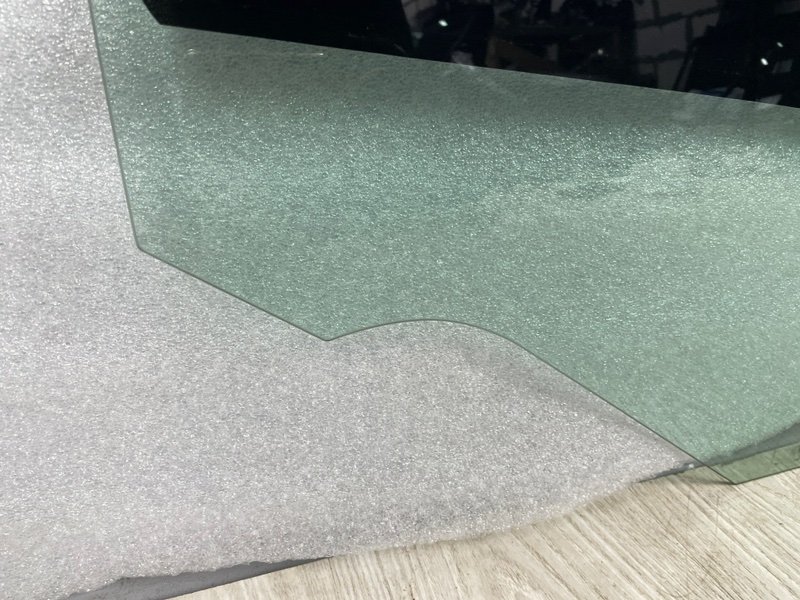 Стекло двери задней правой, 1500 рублей, Москва