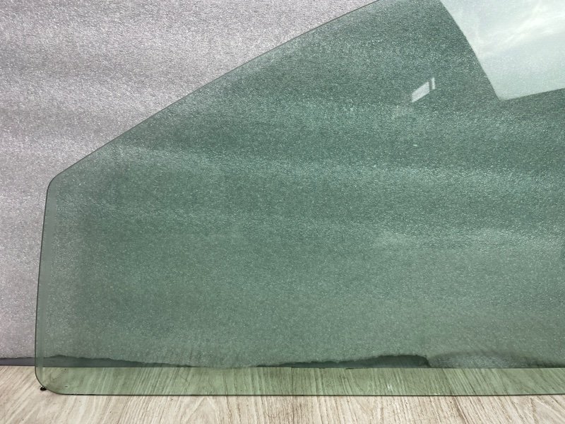 Стекло двери передней левой, 4500 рублей, Москва