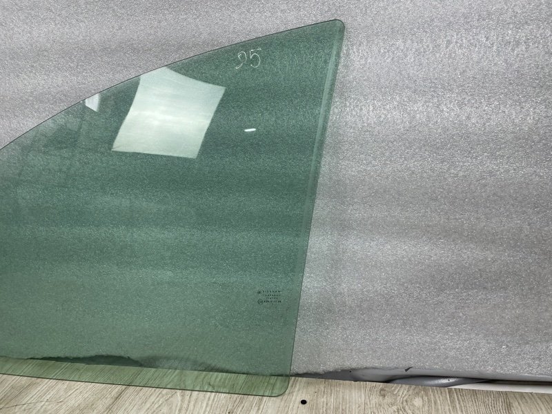 Стекло двери передней левой, 4500 рублей, Москва