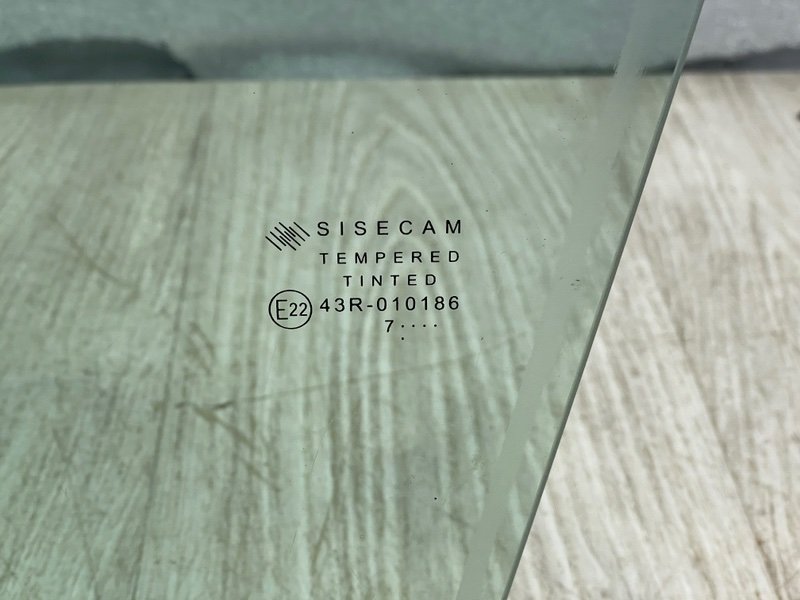 Стекло двери передней левой, 4500 рублей, Москва