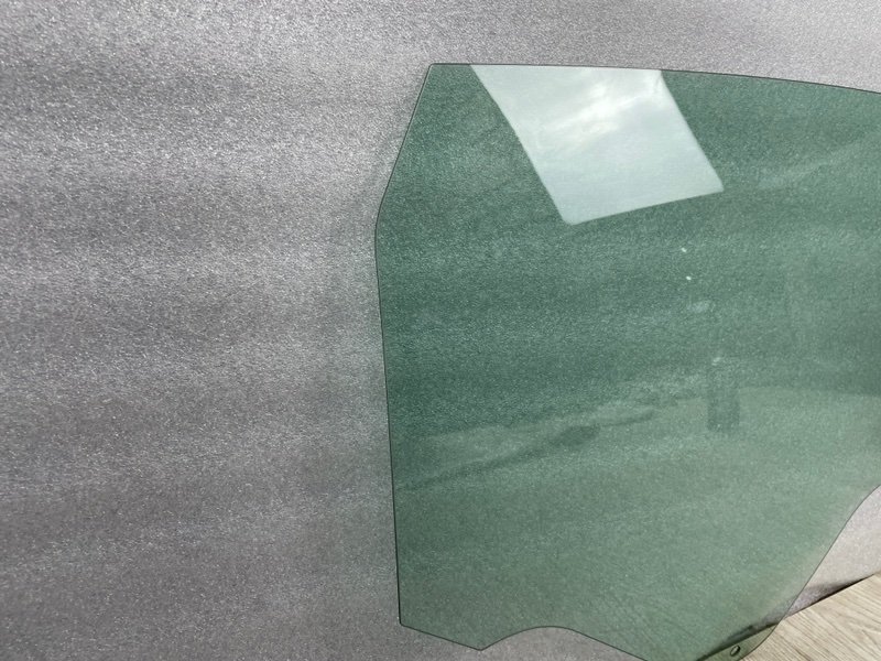 Стекло двери задней правой, 1500 рублей, Москва