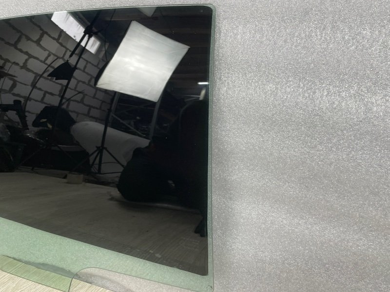 Стекло двери задней правой, 3000 рублей, Москва