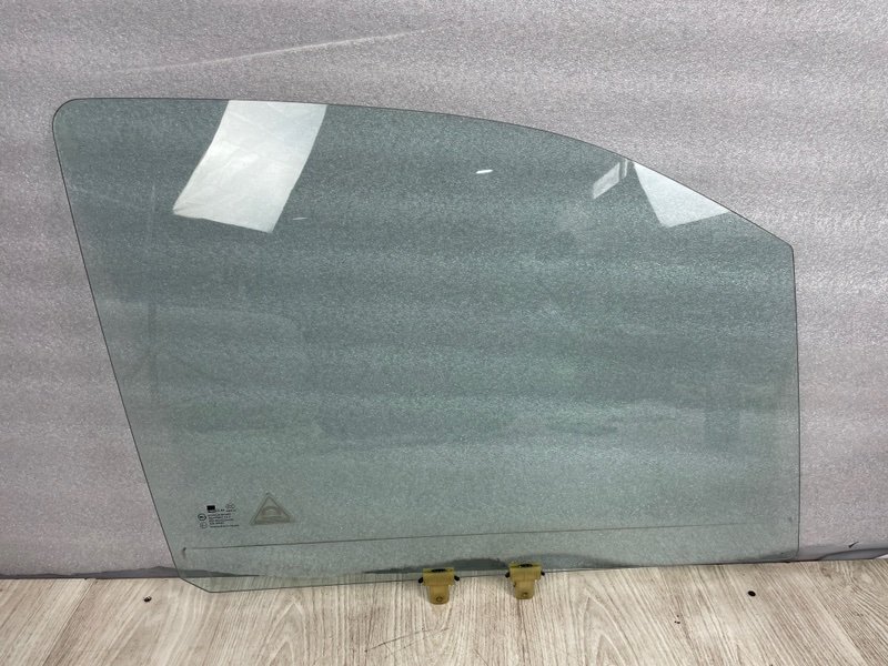 Стекло двери передней правой, Москва