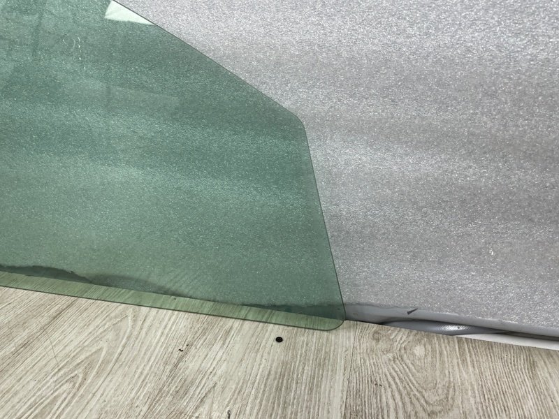 Стекло двери передней правой, 3500 рублей, Москва