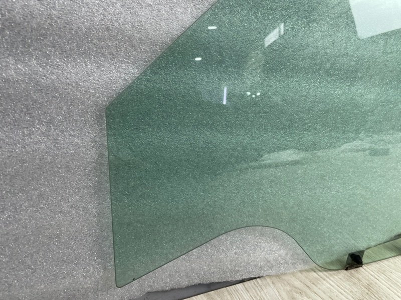 Стекло двери передней левой, 2500 рублей, Москва