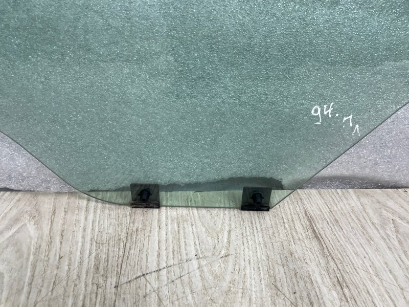 Стекло двери передней левой, 2500 рублей, Москва