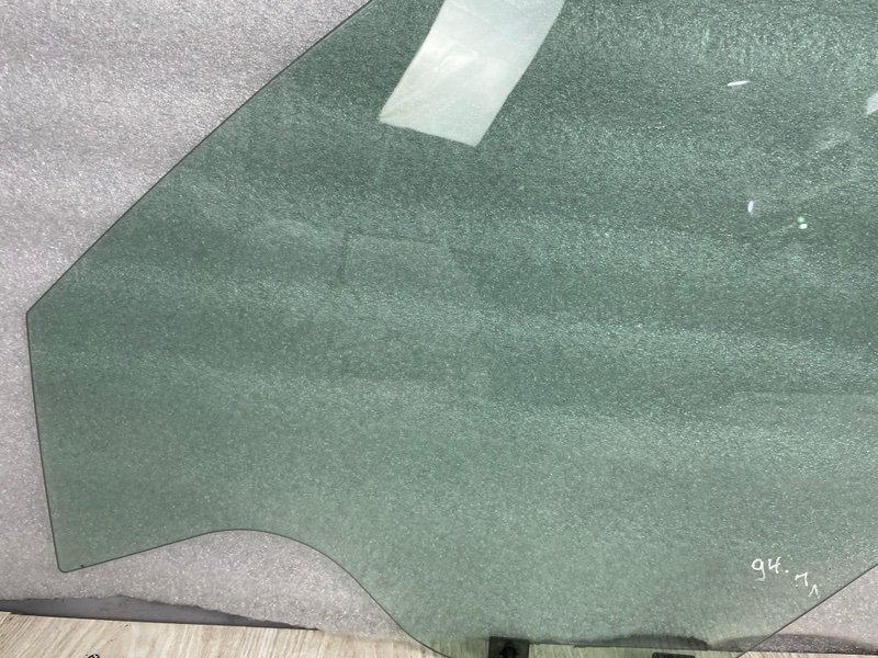 Стекло двери передней левой, 2500 рублей, Москва