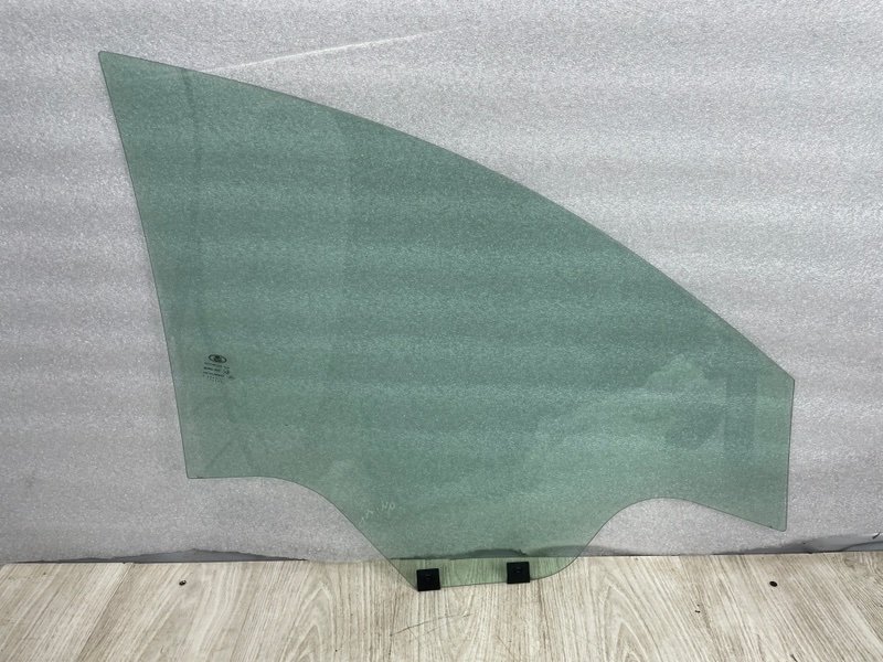 Стекло двери передней левой, 2500 рублей, Москва