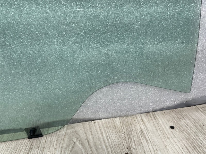 Стекло двери передней правой, 2500 рублей, Москва