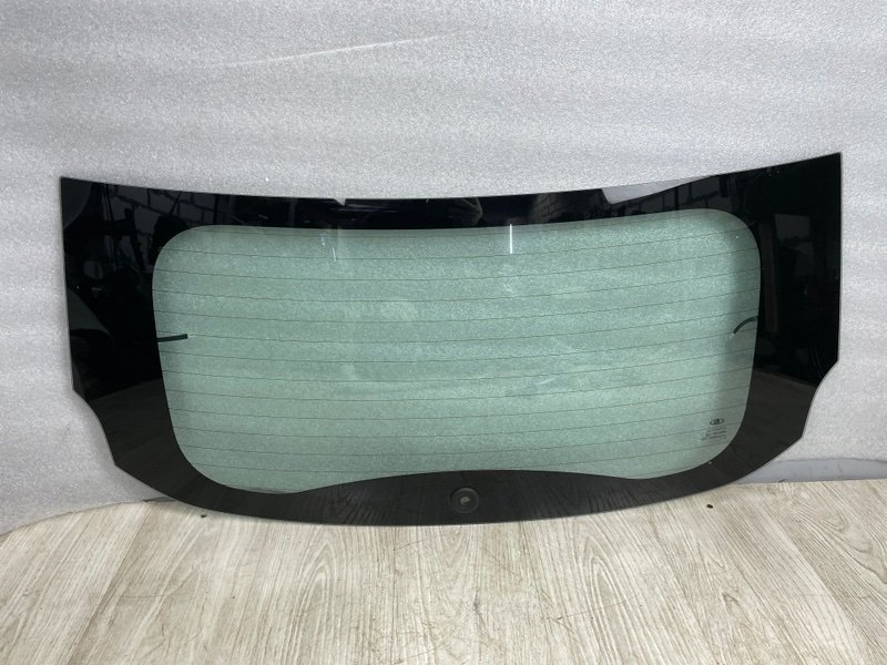 Стекло двери багажника, Москва