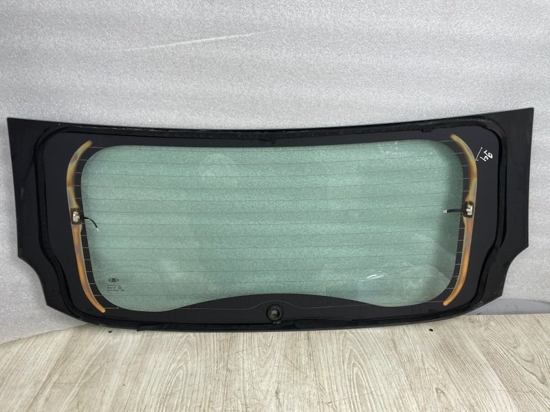 Стекло двери багажника, Москва