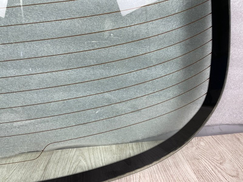 Стекло заднее, 2500 рублей, Москва