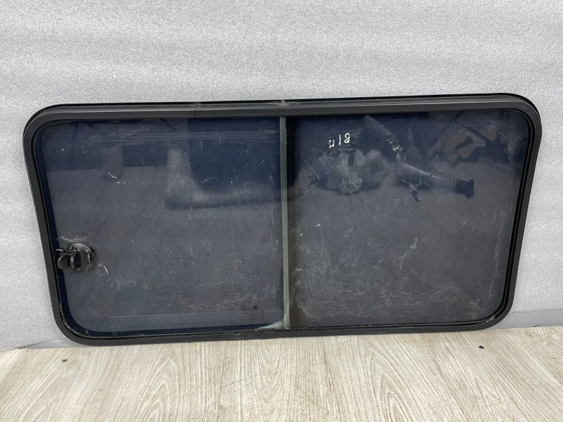 Стекло двери задней правой, 3500 рублей, Москва