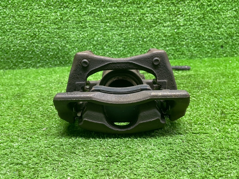 Суппорт тормозной передний правый, 2050 рублей, Москва