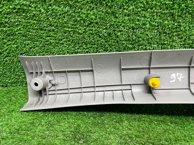 Обшивка стойки, Москва