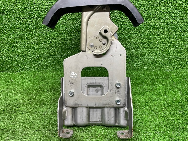 Рычаг стояночного тормоза, 1000 рублей, Москва