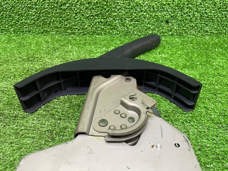 Рычаг стояночного тормоза, 1000 рублей, Москва