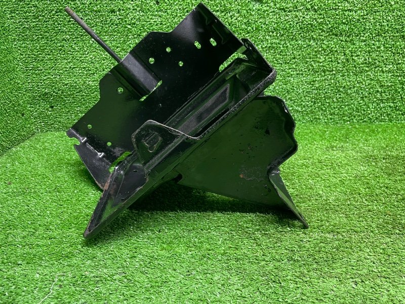 Площадка под АКБ, 2000 рублей, Москва