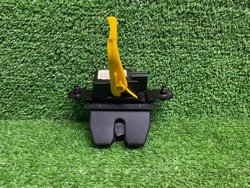 Замок багажника, 2000 рублей, Москва