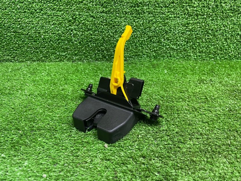 Замок багажника, 2000 рублей, Москва