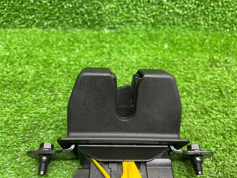 Замок багажника, 2000 рублей, Москва