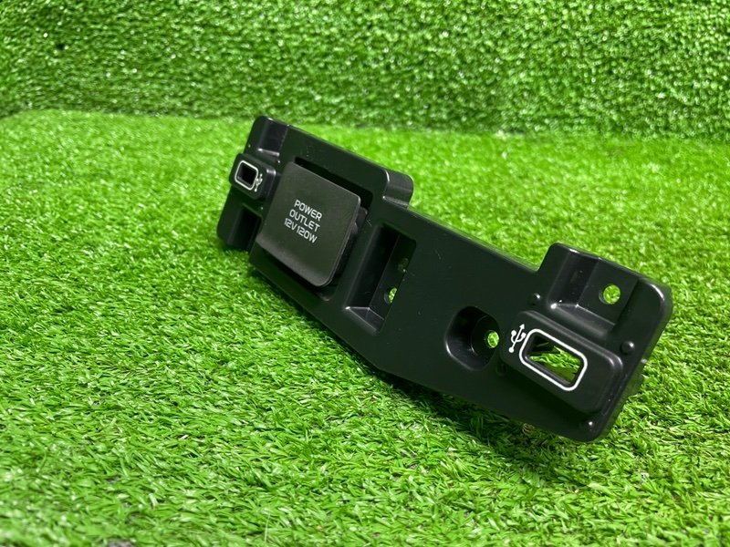 Накладка консоли, 1500 рублей, Москва