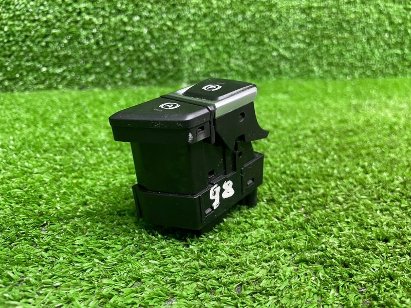 Кнопка стояночного тормоза, 1000 рублей, Москва