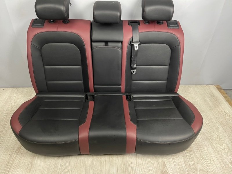 Сиденье заднее, Москва