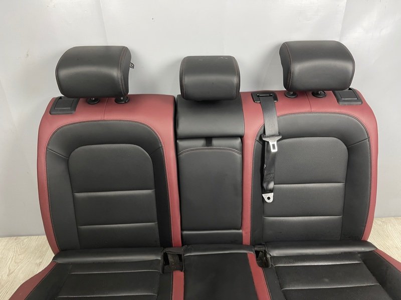 Сиденье заднее, Москва