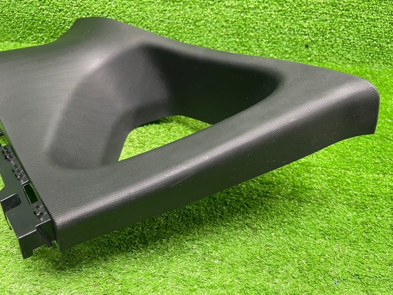 Обшивка стойки, Москва