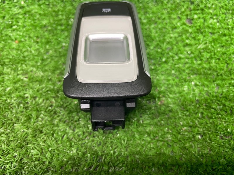 Плафон салонный, 1000 рублей, Москва