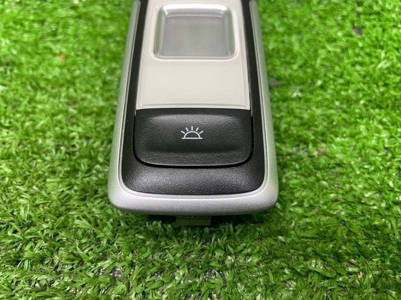 Плафон салонный, 1000 рублей, Москва