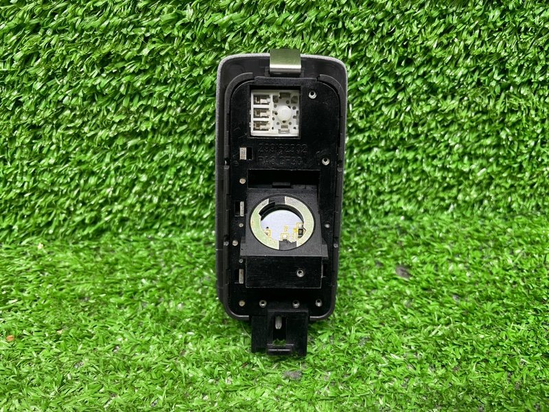 Плафон салонный, 1000 рублей, Москва